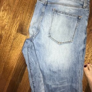 Gap light washed mom jeans